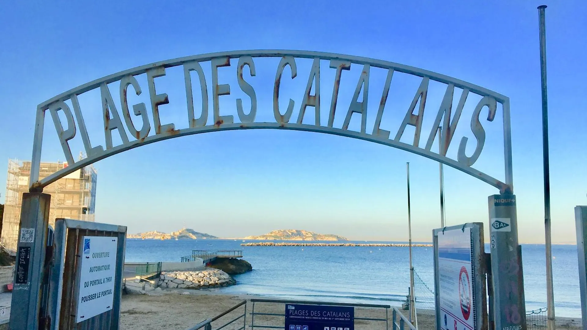 Du Cote Du Vieux Port & Mucem - Central Marseille France